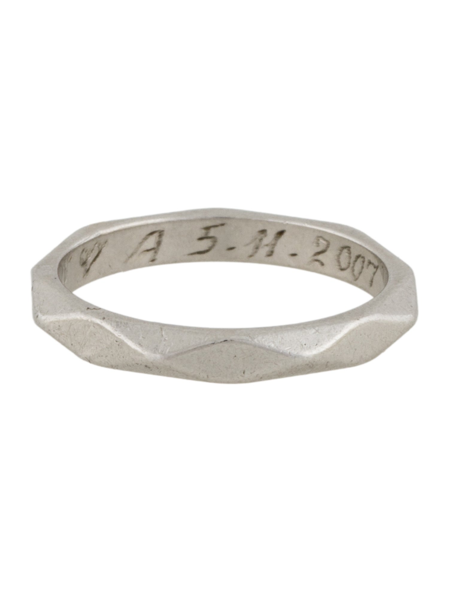 Boucheron Platinum Facette Wedding Band