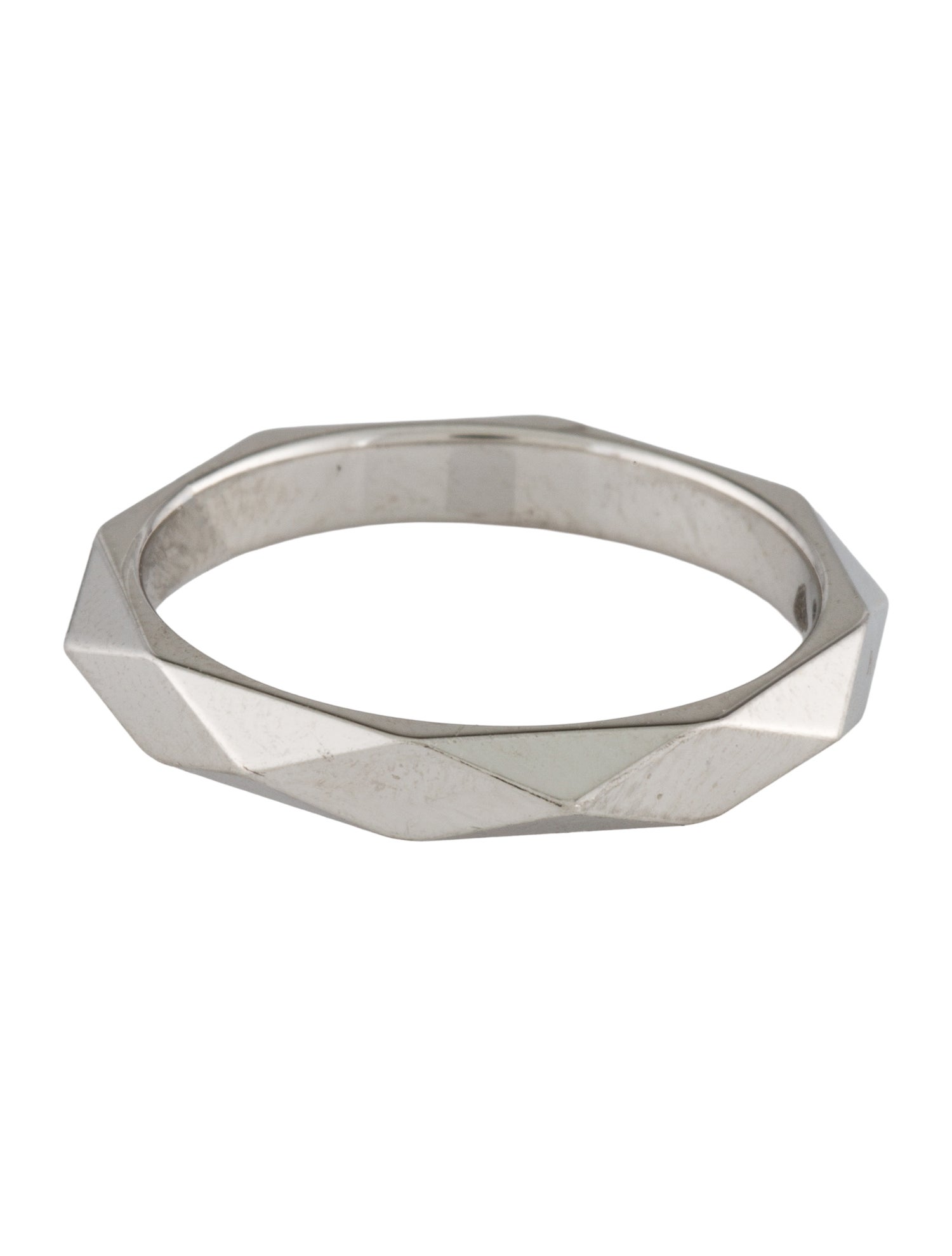 Boucheron Platinum Facette Band Ring