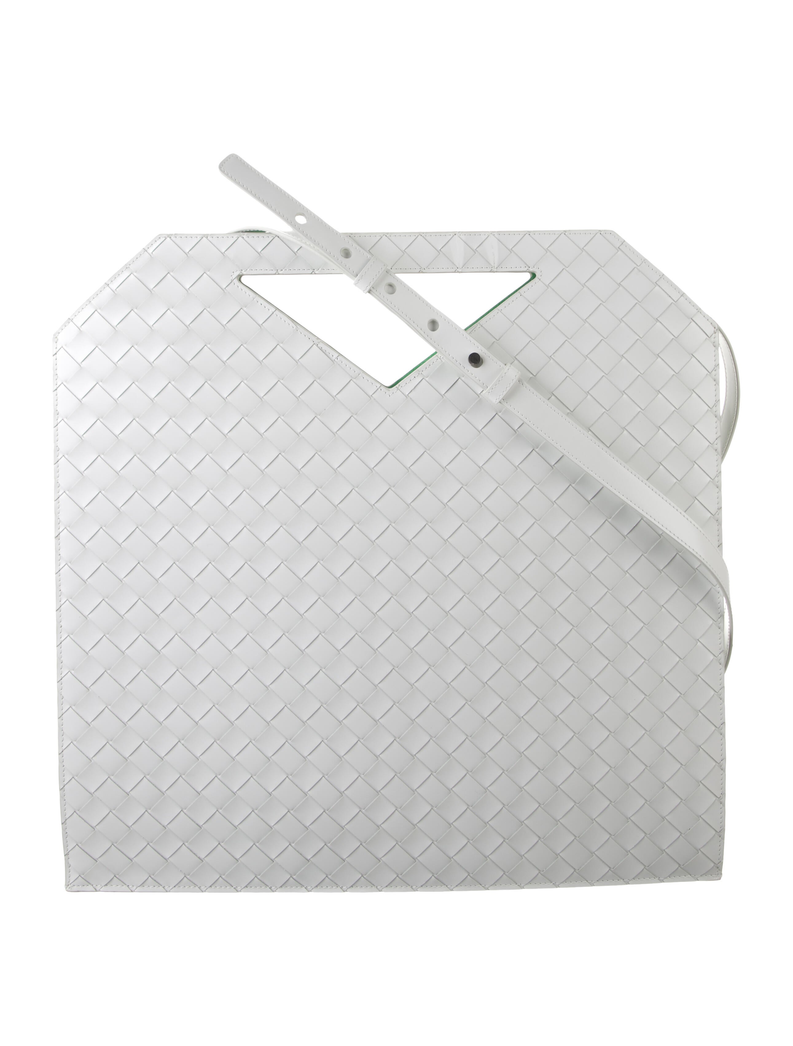 Bottega Veneta Intrecciato Convertible Tote