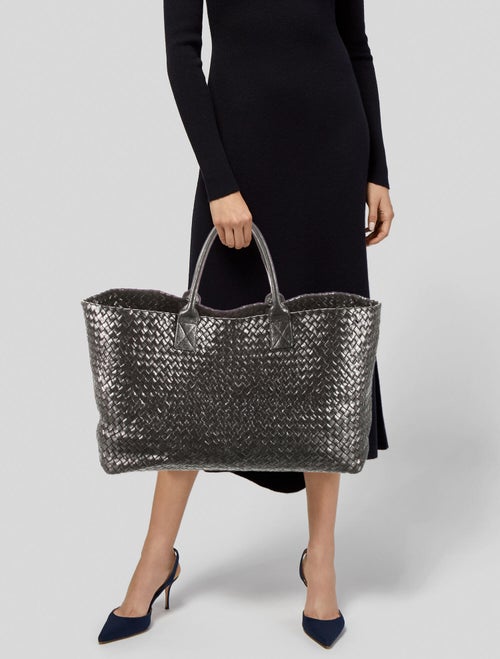 Bottega Veneta Intrecciato Cabat Tote w/ Pouch