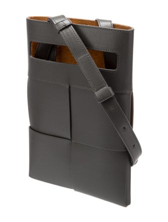 Bottega Veneta Maxi Intrecciato Messenger Bag