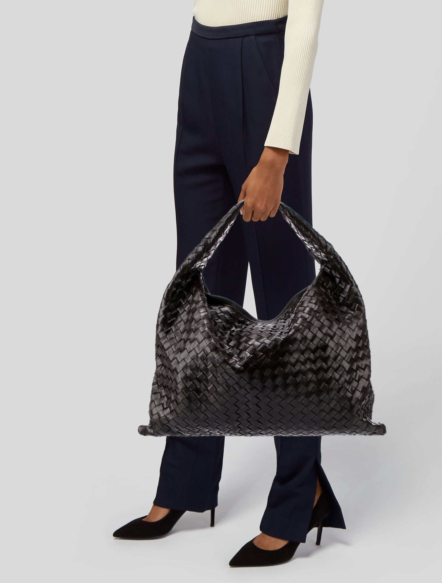 Bottega Veneta Intrecciato Large Hop Bag - Brown Hobos, Handbags
