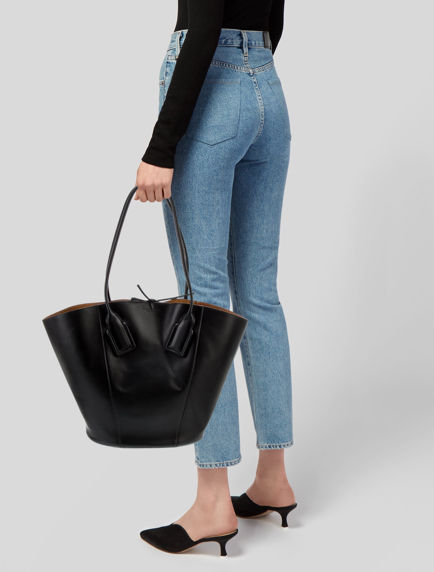 【BOTTEGA VENETA】BASKET TOTE BAG Bottega Veneta Brown Increcciato Leather The Point Basket