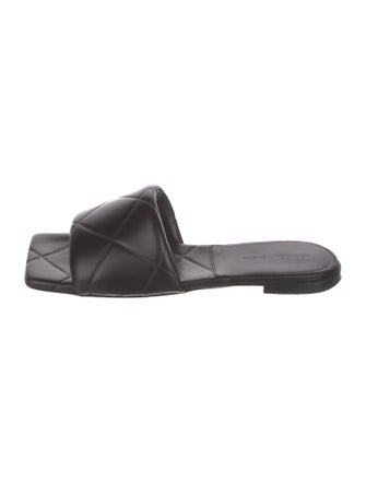 Bottega Veneta Quilted Pattern Leather Slides