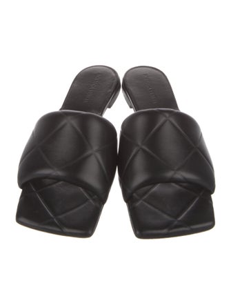 Bottega Veneta Quilted Pattern Leather Slides