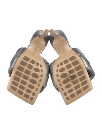 Bottega Veneta Intrecciato Weave Leather Slides