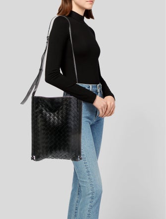 Bottega Veneta Intrecciato Loop Large