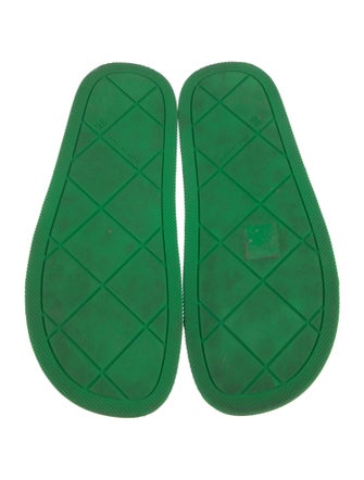 Bottega Veneta Quilted Pattern Rubber Slides