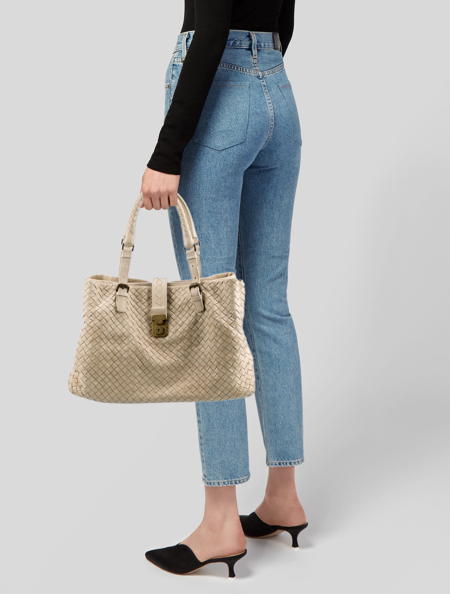 Bottega Veneta Intrecciato Roma Medium