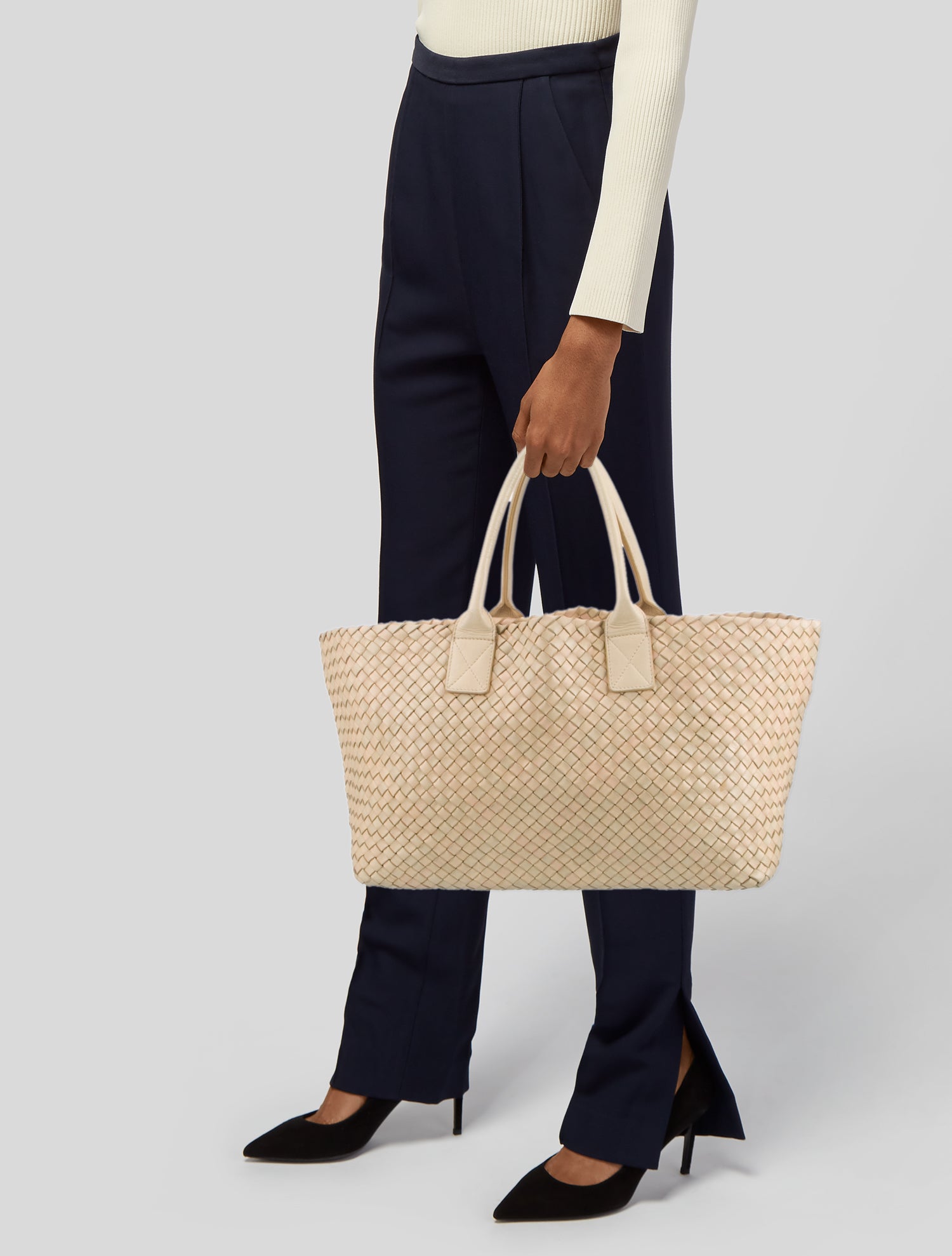 Bottega Veneta Intrecciato Cabat