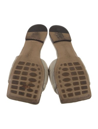 Bottega Veneta Quilted Pattern Leather Slides