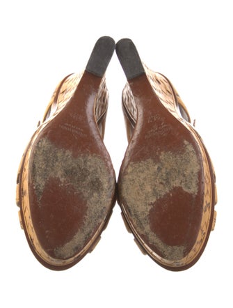 Bottega Veneta Intrecciato Weave Leather T-Strap Pumps