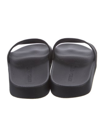Bottega Veneta Quilted Pattern Rubber Slides