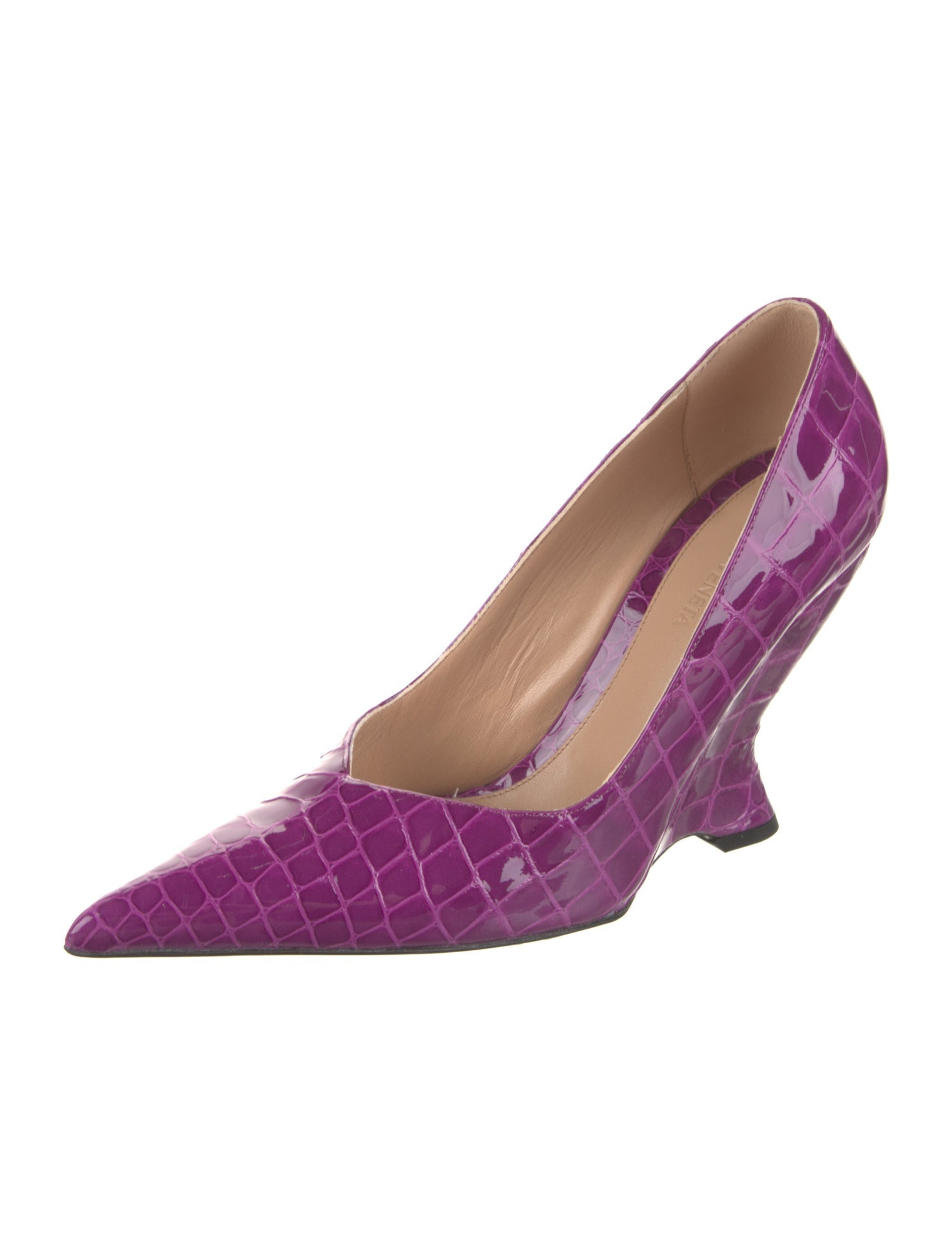 Bottega Veneta Embossed Leather Pumps w/ Tags