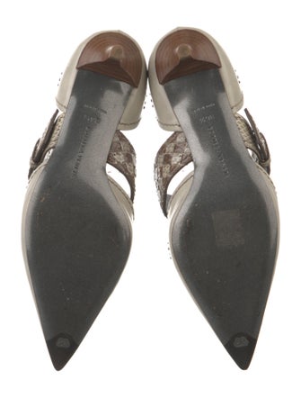 Bottega Veneta Intrecciato Weave Leather D'Orsay Pumps