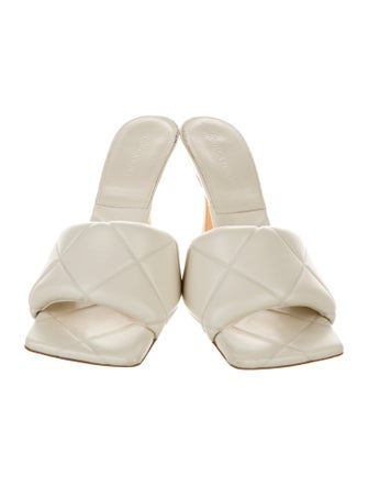 Bottega Veneta Quilted Pattern Leather Slides
