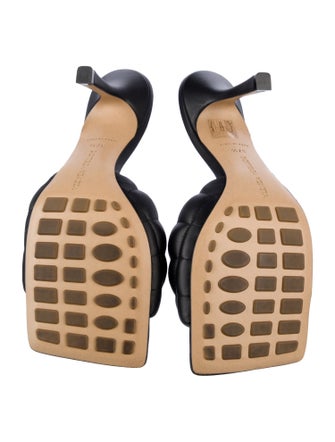 Bottega Veneta Quilted Pattern Leather Slides