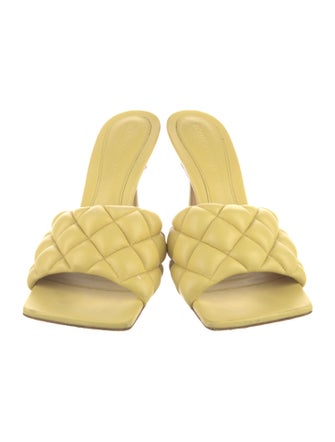 Bottega Veneta Quilted Pattern Leather Slides