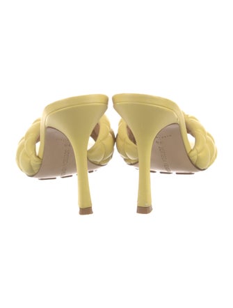 Bottega Veneta Quilted Pattern Leather Slides