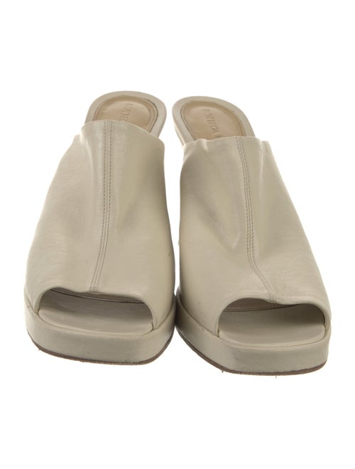 Bottega Veneta Leather Slides