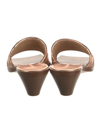 Bottega Veneta Intrecciato Weave Leather Slides