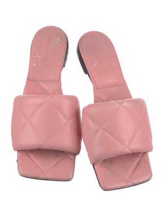Bottega Veneta Quilted Pattern Leather Slides
