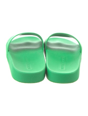 Bottega Veneta Intrecciato Weave Rubber Slides