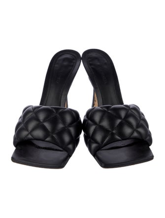 Bottega Veneta Quilted Pattern Leather Slides