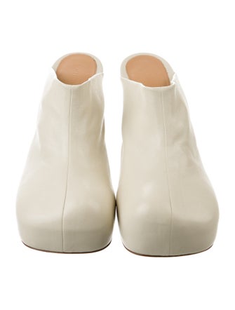 Bottega Veneta Leather Mules