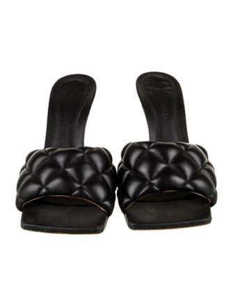Bottega Veneta Quilted Pattern Leather Slides