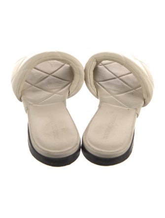 Bottega Veneta Lido Leather Slides