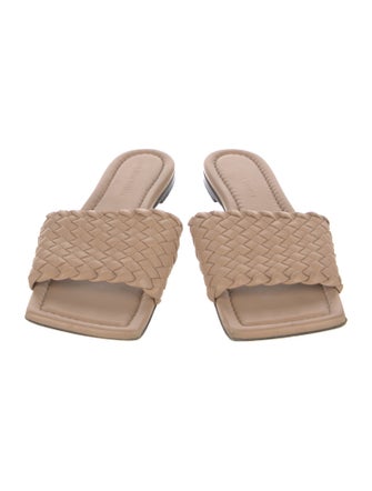 Bottega Veneta Intrecciato Weave Leather Slides