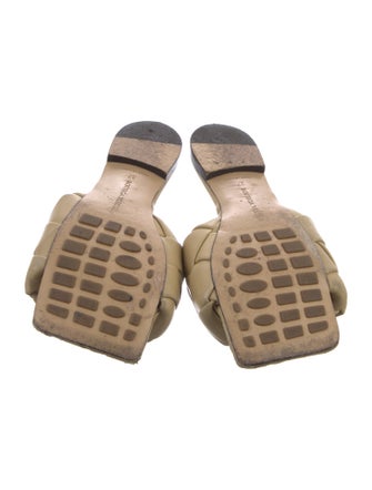 Bottega Veneta Lido Intrecciato Weave Slides