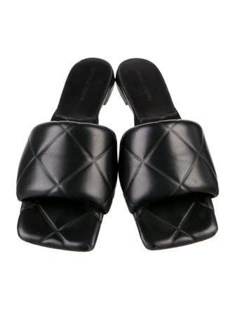 Bottega Veneta Quilted Pattern Leather Slides