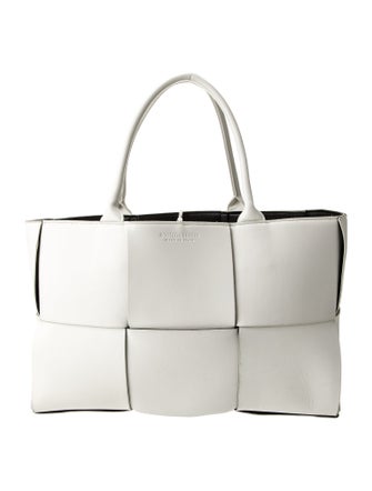 Bottega Veneta Leather Arco Small