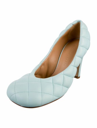 Bottega Veneta Quilted Pattern Leather Pumps