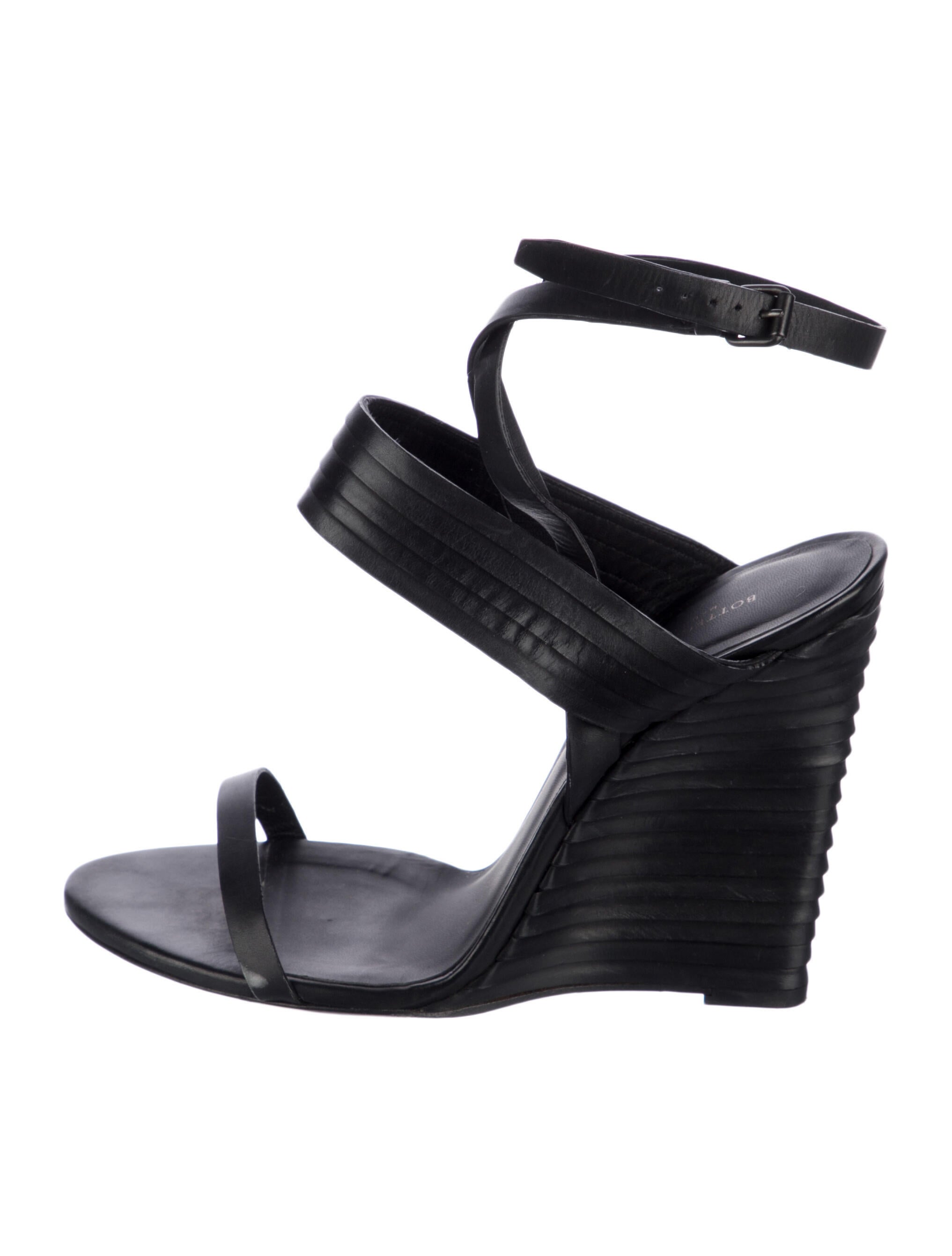 Bottega Veneta Leather Sandals