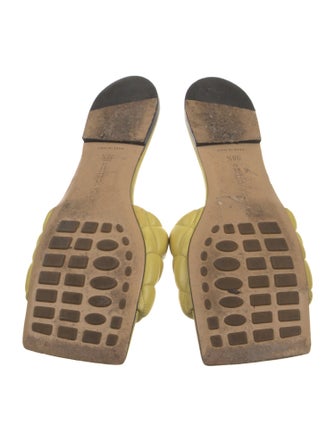 Bottega Veneta Quilted Pattern Leather Slides