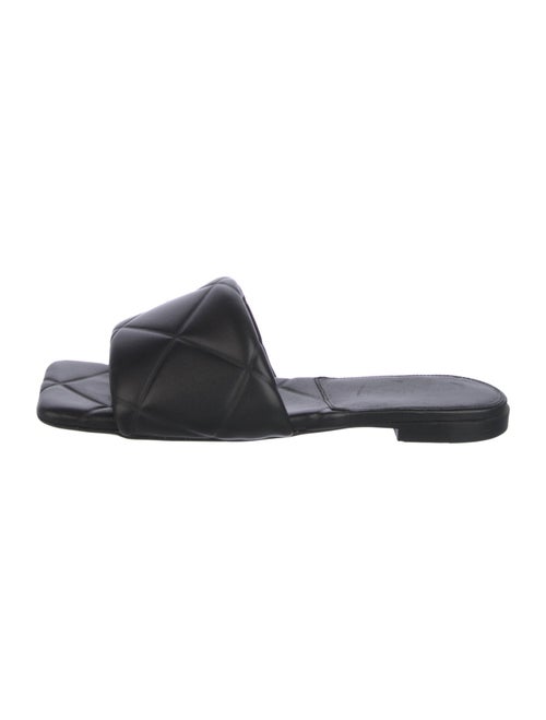 Bottega Veneta Quilted Pattern Leather Slides