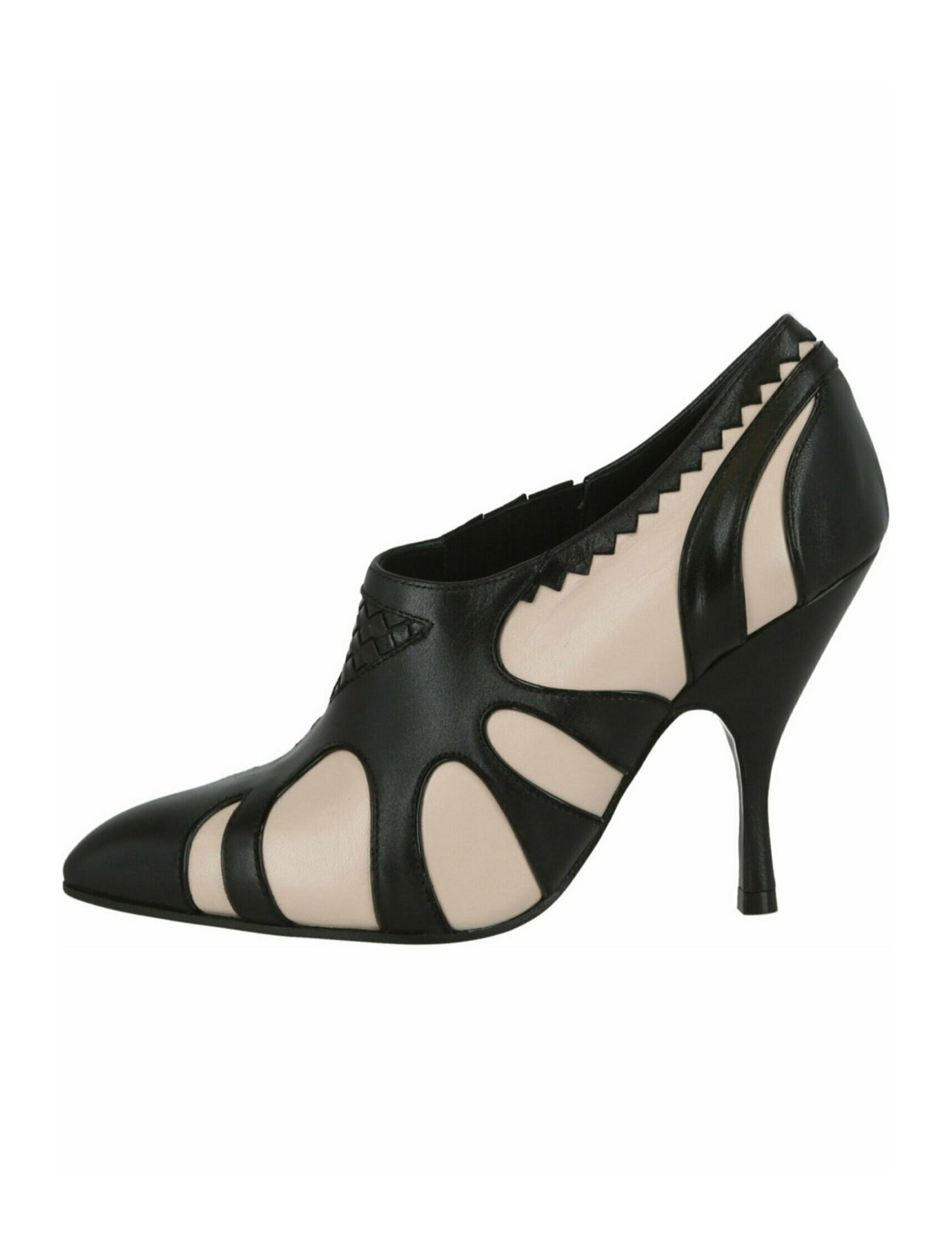 Bottega Veneta Calf Leather Pumps w/ Tags