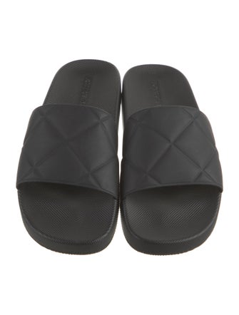 Bottega Veneta Quilted Pattern Rubber Slides