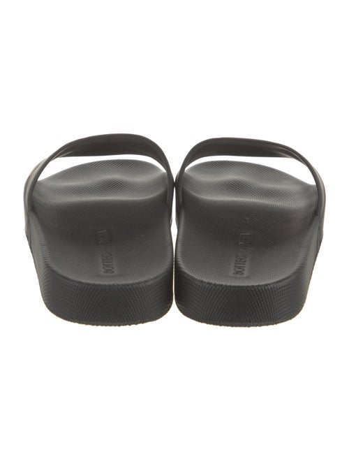 Bottega Veneta Quilted Pattern Rubber Slides