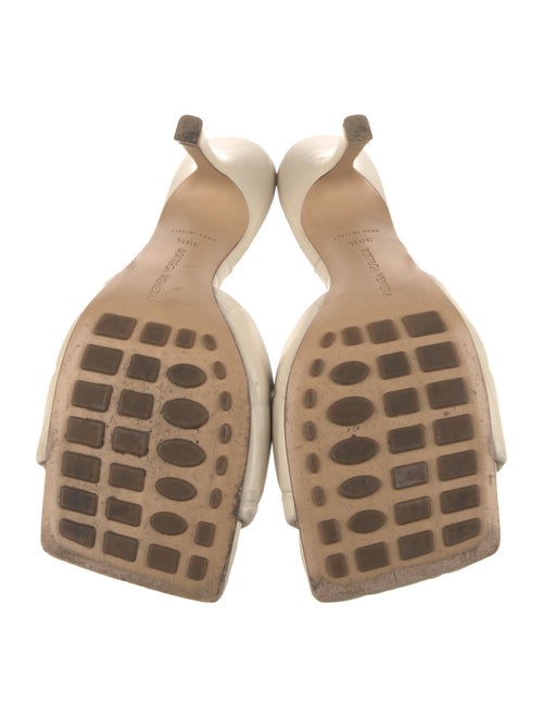 Bottega Veneta Quilted Pattern Leather Slides