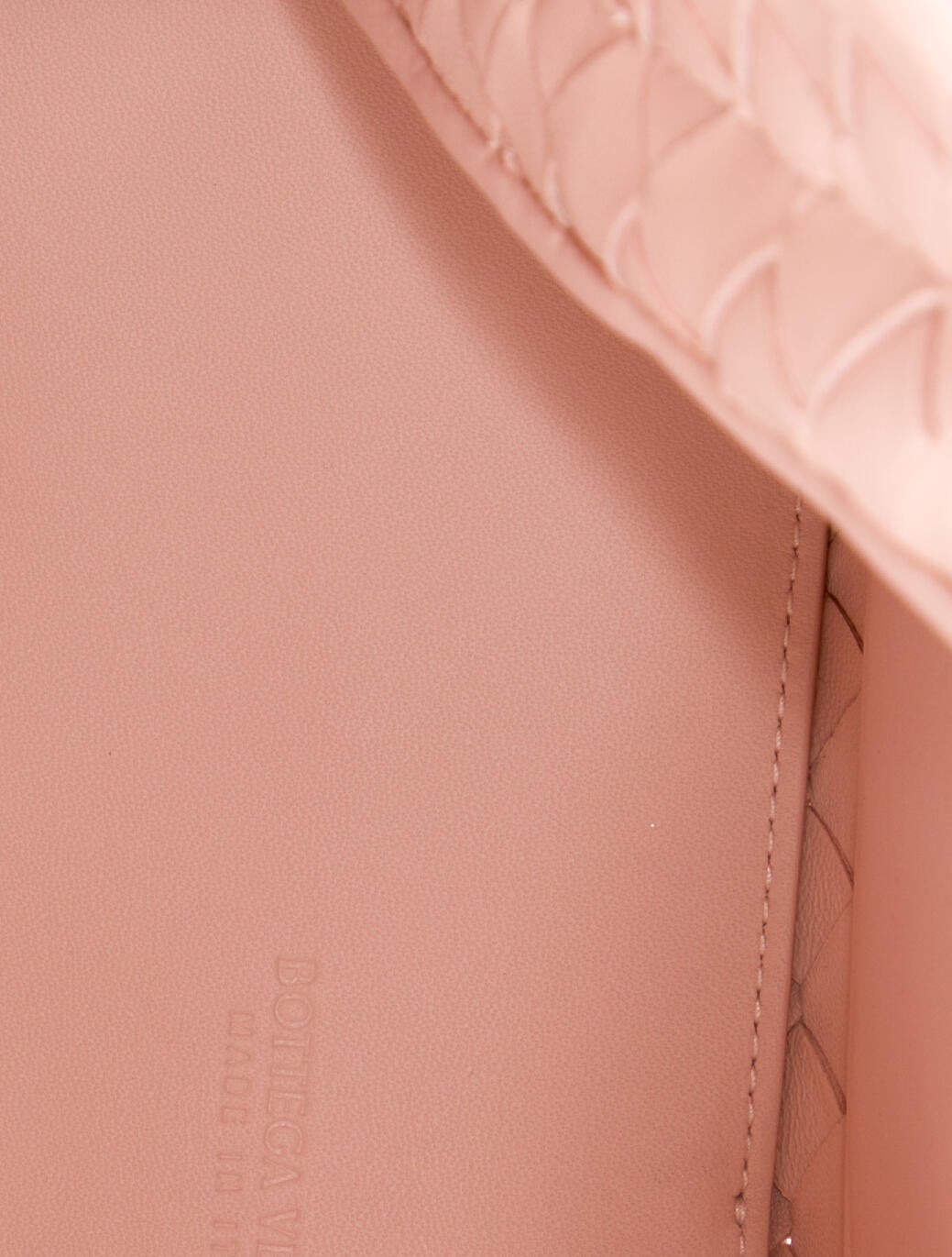 Bottega Veneta Intrecciato Andiamo Medium