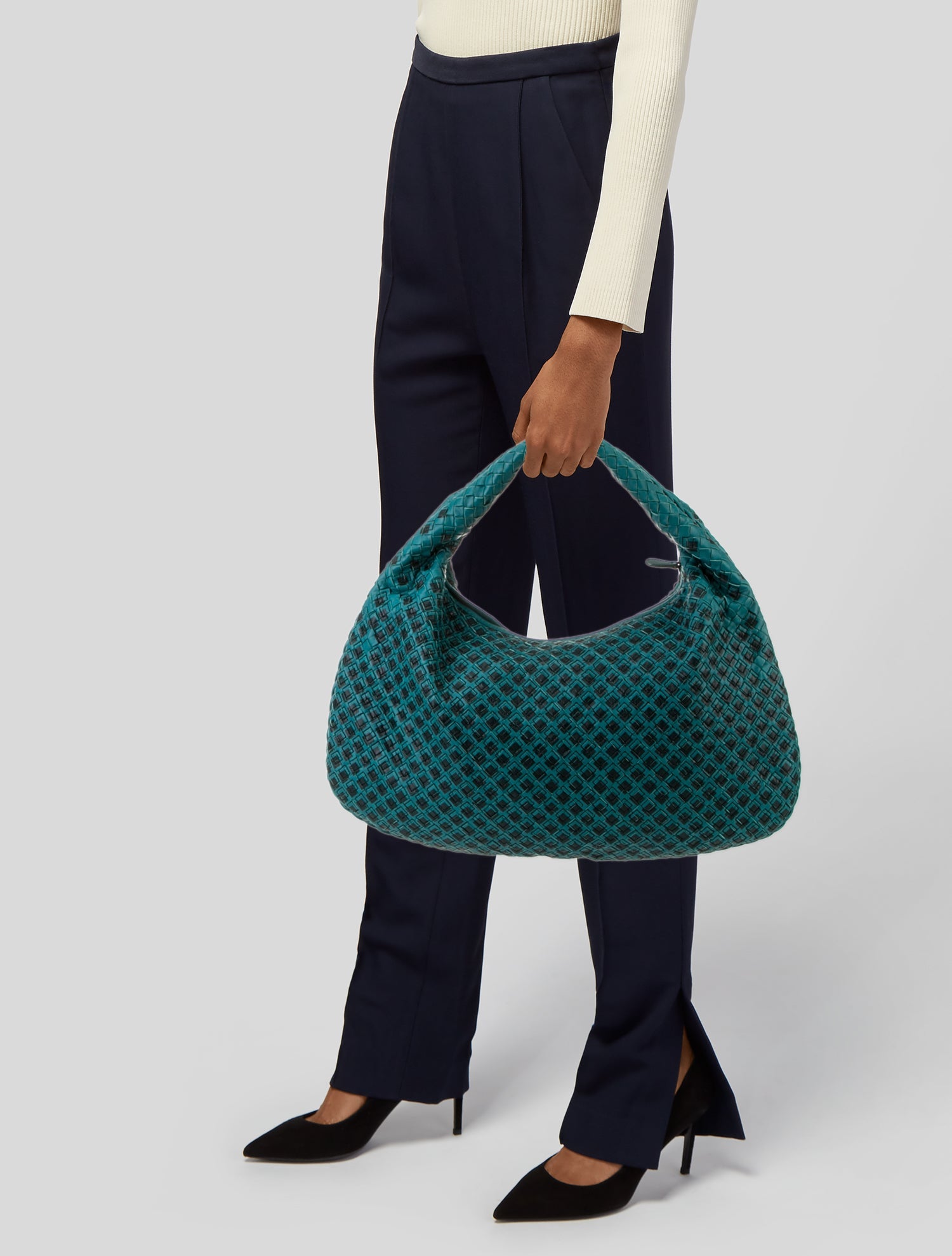 ハンドバッグ BOTTEGA VENETA VANITY CASE BAG Bang-Bang Vanity Case• For more Info & Details reach me