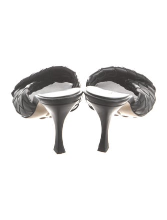 Bottega Veneta Intrecciato Weave Leather Slides