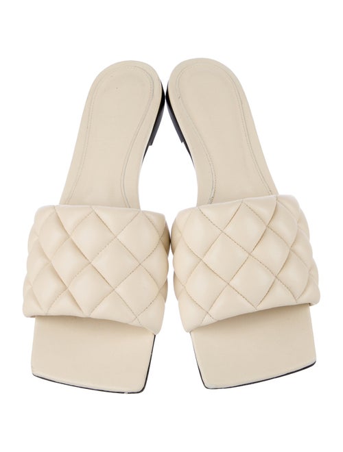 Bottega Veneta Quilted Pattern Leather Slides