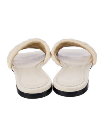 Bottega Veneta Quilted Pattern Leather Slides
