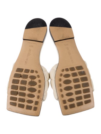 Bottega Veneta Quilted Pattern Leather Slides