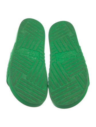 Bottega Veneta Intrecciato Weave Rubber Slides